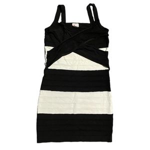 ⭐️4 for $10⭐️Black & White Striped Bodycon Dress.